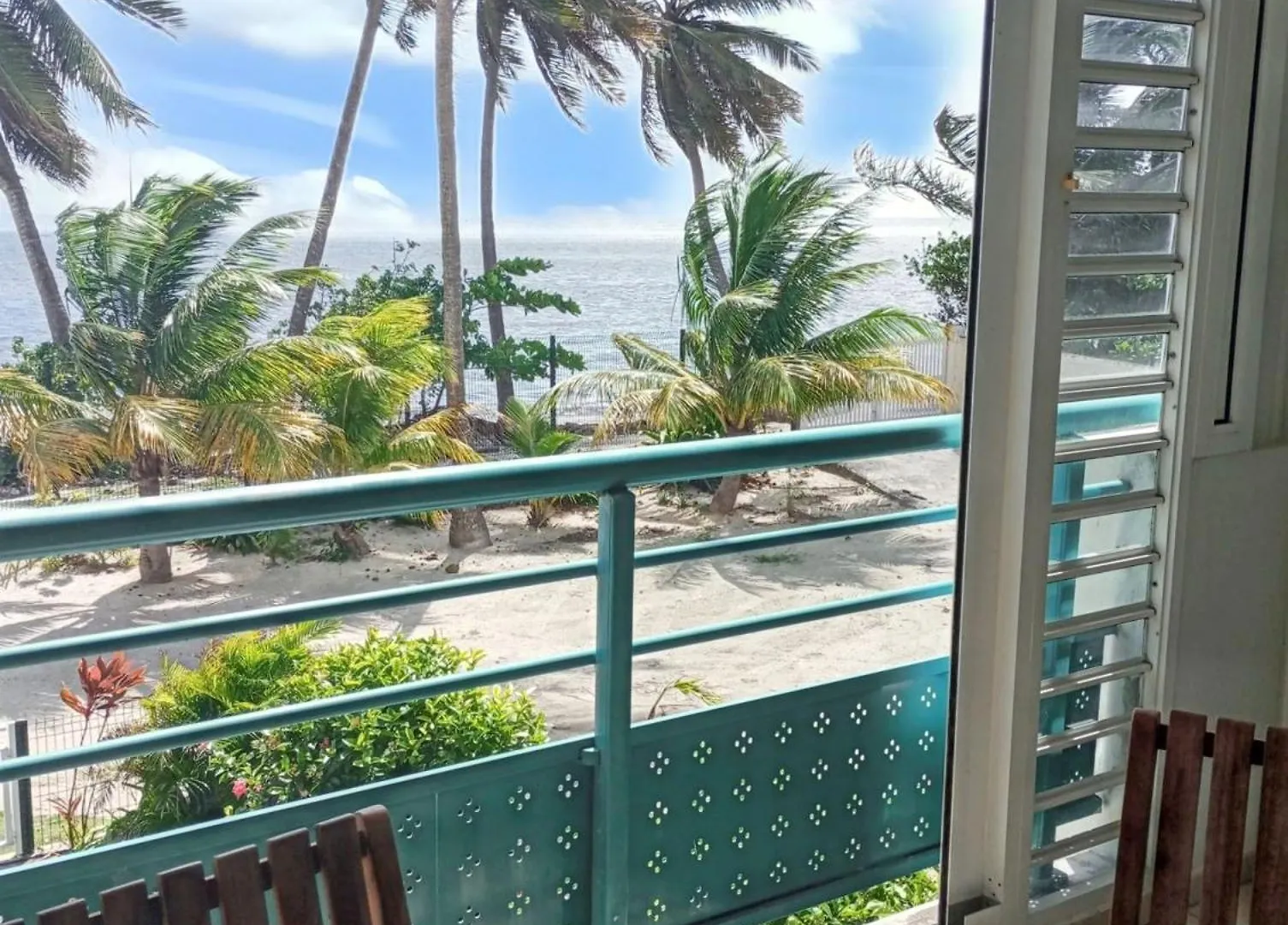 Appartement Moderne Avec Vue Sur La Mer A Sainte Anne 30 M² Сент-Анн